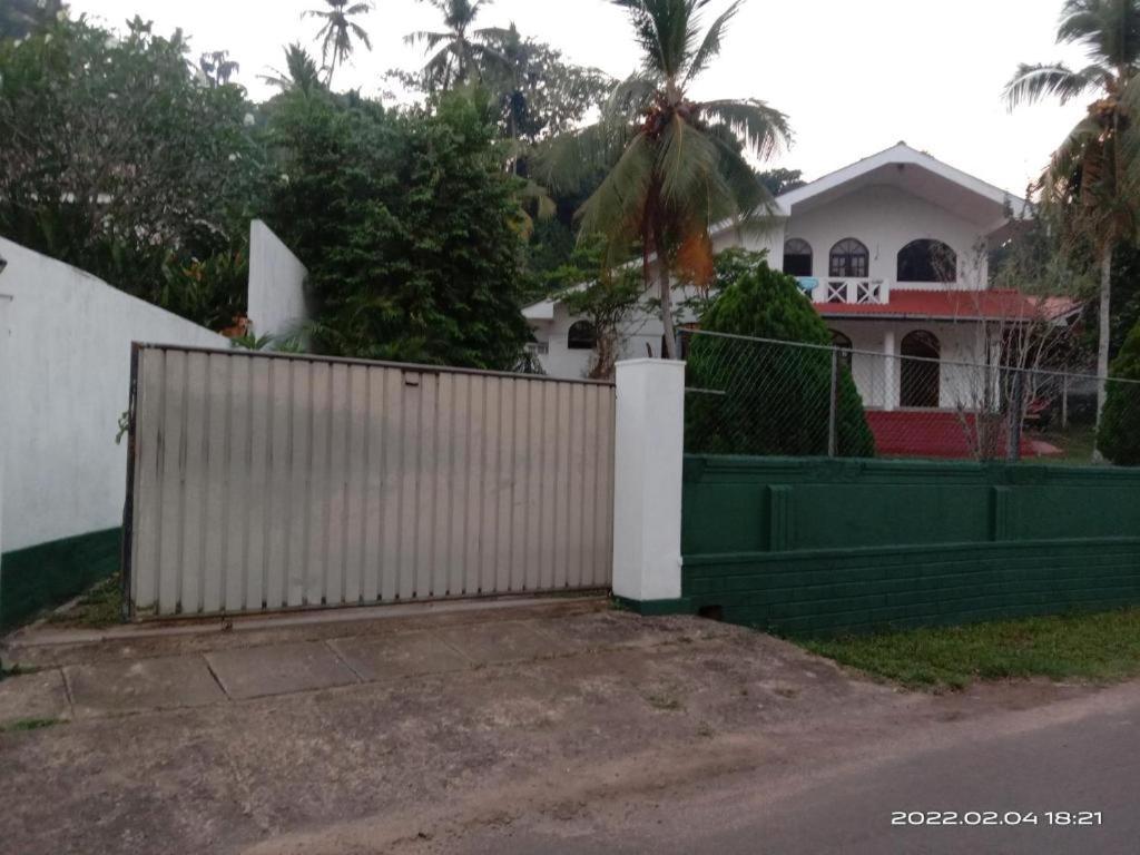 Unawatuna White Villa Экстерьер фото